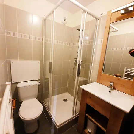 Apartment Les Des Rennes - Cozy 3 Pieces - Les Des Rennes Mae-9474 *